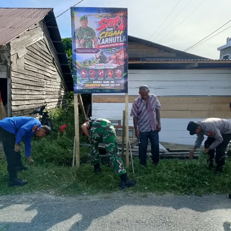 Spanduk Karhutla Dipasang di Keude Panga, Koramil 05/Panga Ajak Warga Waspada