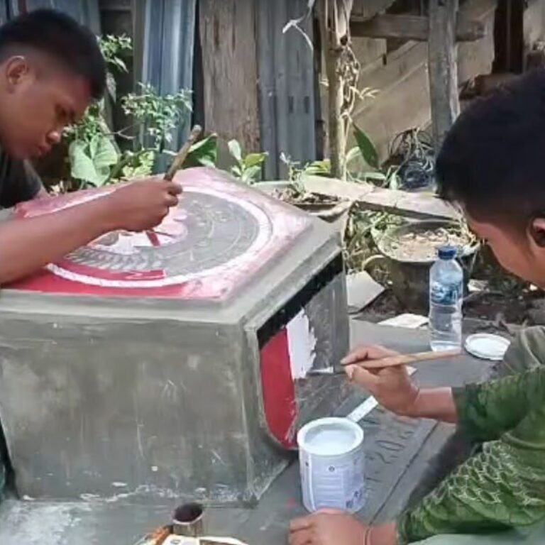 Selesai Dirapikan, Rumah Sofyan di Pattuku Dipasangi Prasasti TMMD