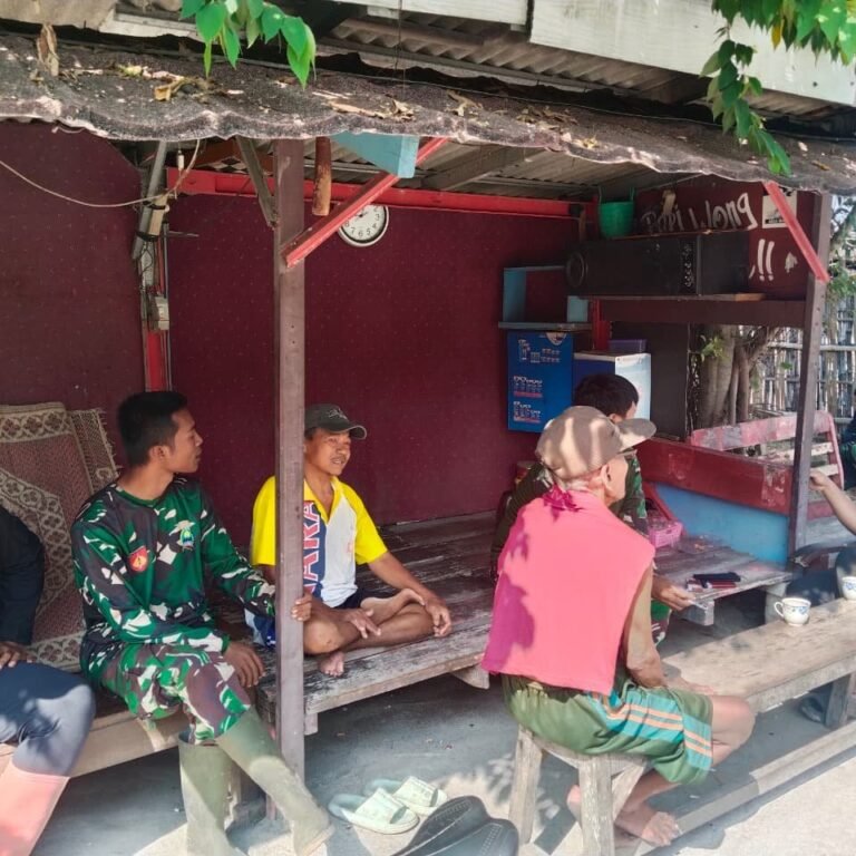 Obrolan Warga di Lokasi TMMD Reguler ke-129 Jadi Perekat Sosial di Sukoharjo