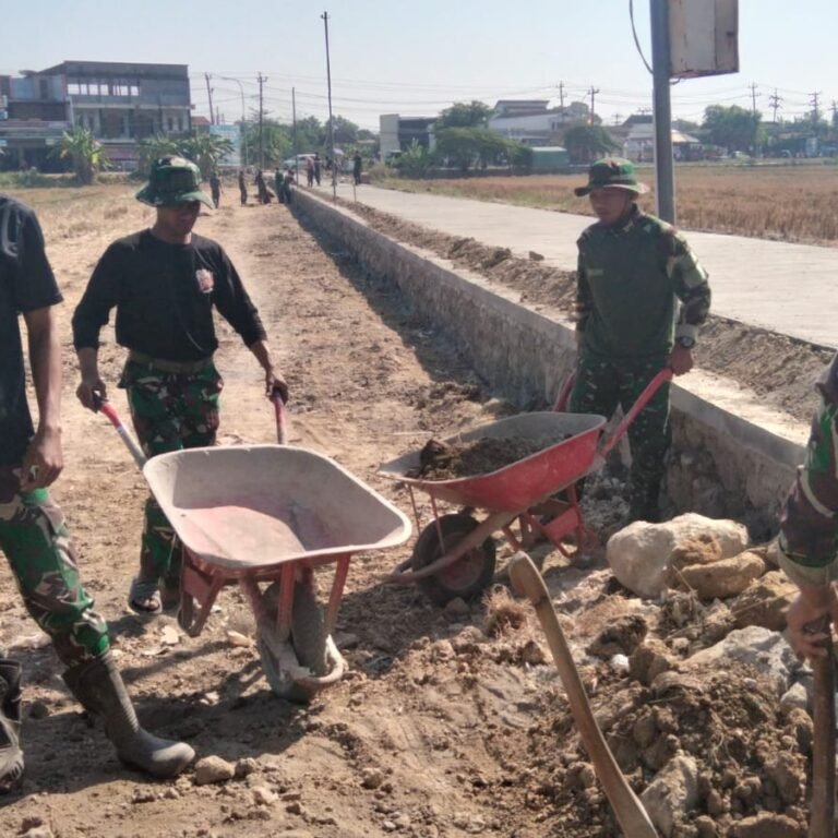 Antisipasi Longsor: Talud di Parangjoro Dibangun untuk Melindungi Akses Jalan