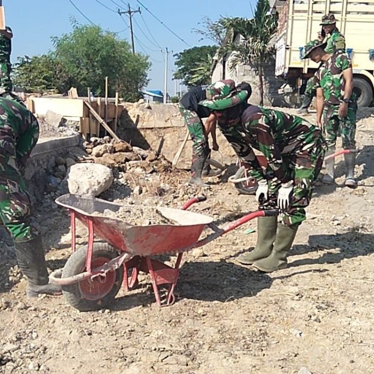 Desa Parangjoro Siap Hadapi Hujan, Talud Dikebut di TMMD Kodim 0726/Sukoharjo