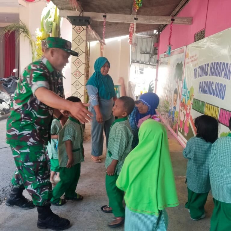 TMMD: Satgas Turun Tangan Menertibkan Kegiatan TK di Desa Parangjoro