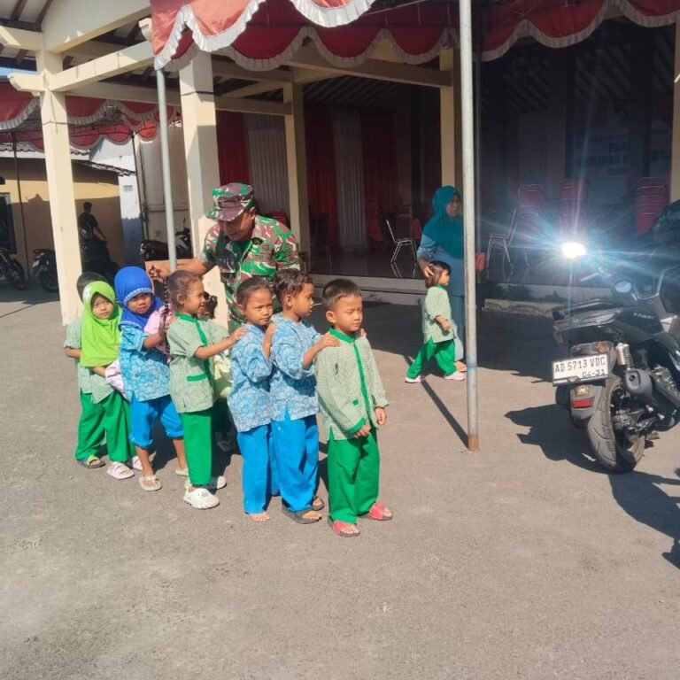 Satgas TMMD Reguler 129 Bantu Kelancaran Kegiatan TK di Parangjoro