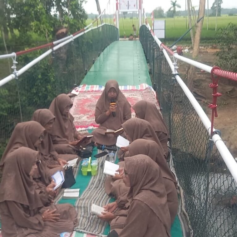 Warga dan Satgas TMMD Gelar Tahlilan di Jembatan 60 Meter Tadangpalie