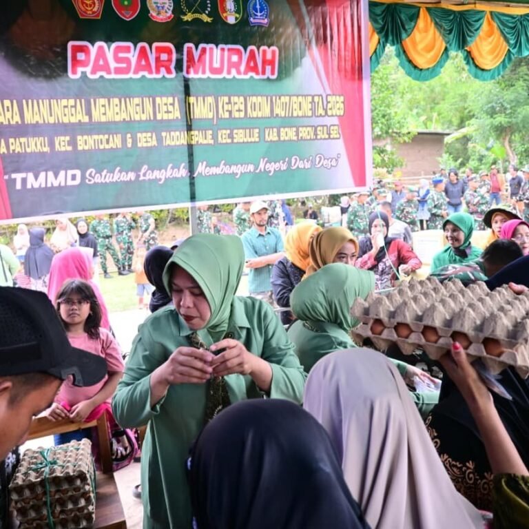 Pasar Murah Warnai Penutupan TMMD ke-129 di Desa Patukku