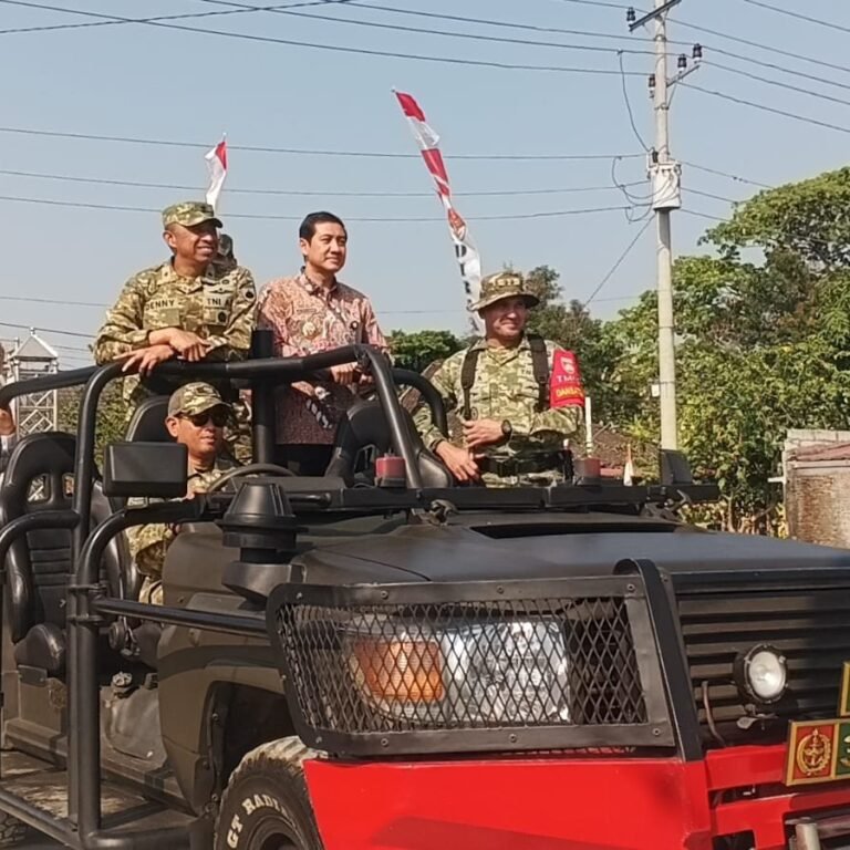 Irdam IV/Diponegoro Pimpin Peresmian Jalan Beton TMMD di Parangjoro