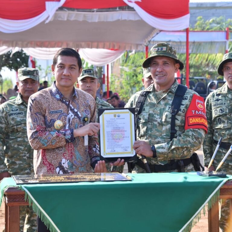 Naskah Hasil TMMD Ke-129 Diserahkan ke Pemkab, TMMD Sukoharjo Resmi Ditutup