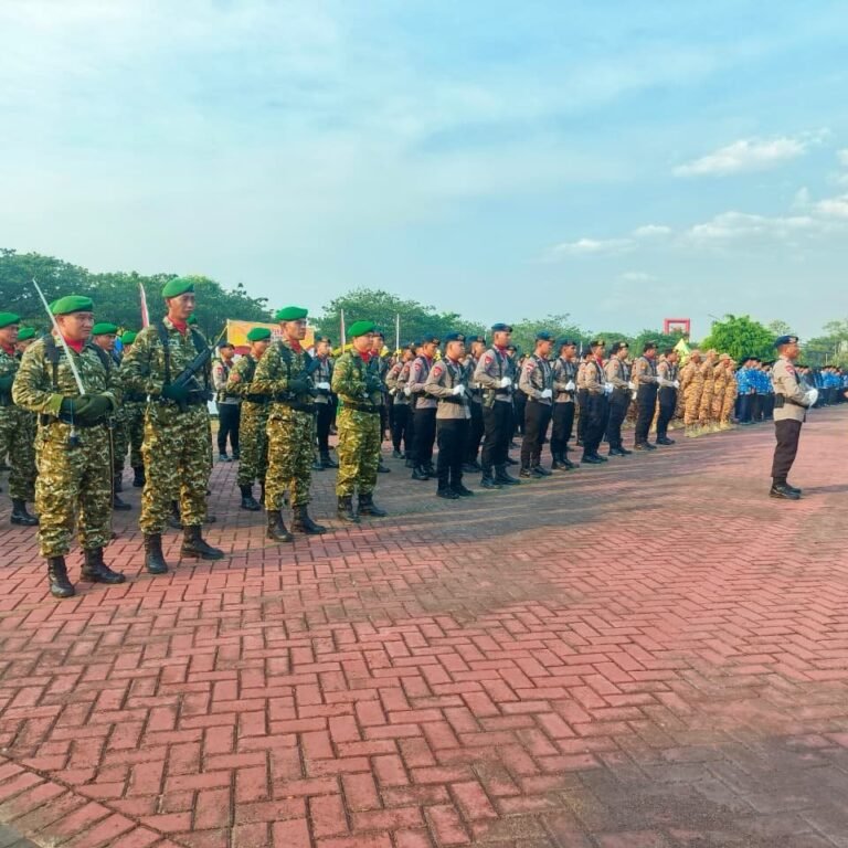 Saat Bendera Diturunkan, Dandim Tapin Ingatkan Warga Tentang Pengorbanan Pahlawan