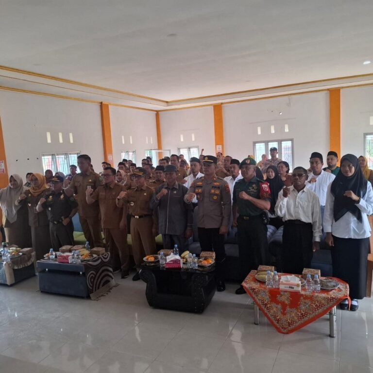 Babinsa Dampingi Pelantikan Empat Anggota BPD PAW di Balai Desa Kebon Agung