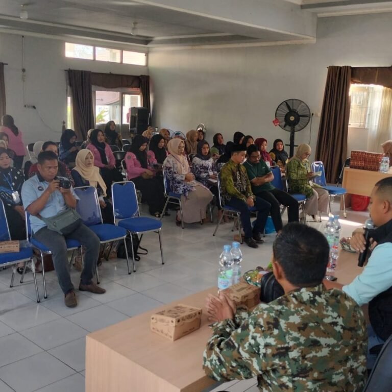 Babinsa Koramil 1010-07/Piani Ikut Buka Workshop Kader Kesehatan Penanggulangan TBC