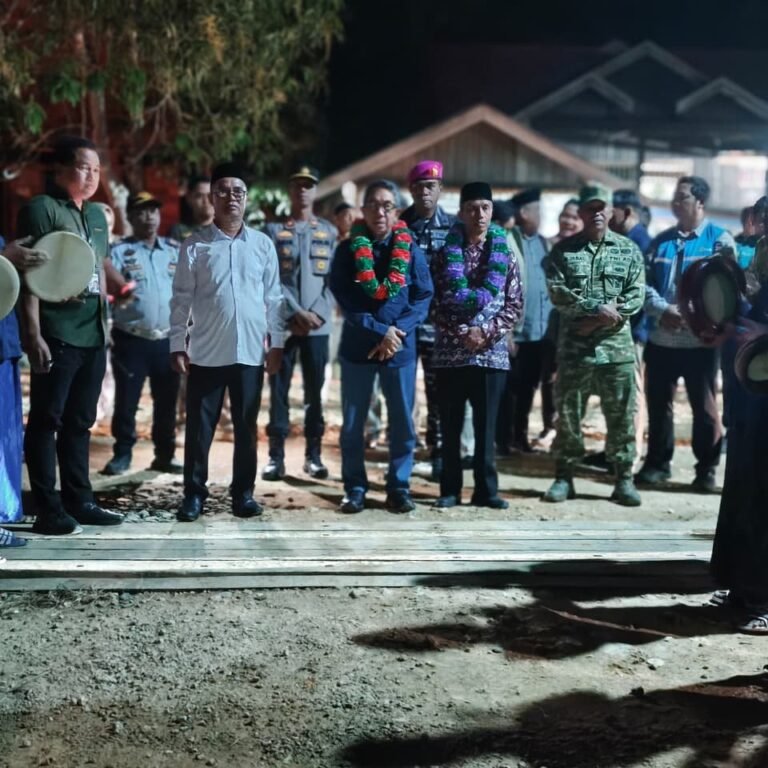 PLN Aktifkan Listrik 24 Jam untuk Enam Desa di Sangkulirang, Warga Sambut Antusias