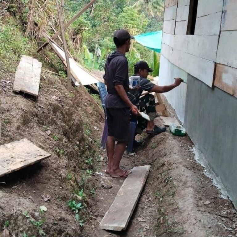 Pengecatan Rumah Demmang Dipacu, Warga Patukku Sambut Positif
