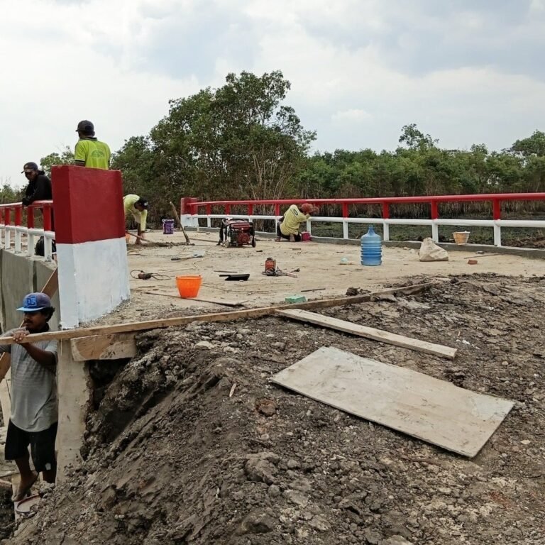 Hampir Selesai: Jembatan Aramco di Kampung Harapan Makmur Tingkatkan Akses