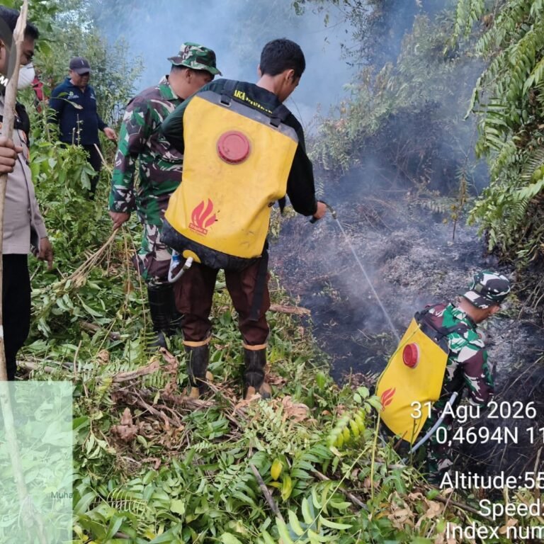 Lahan Seluas ±1 Hektare Terbakar di Jalan Guru Besar Sangatta Utara