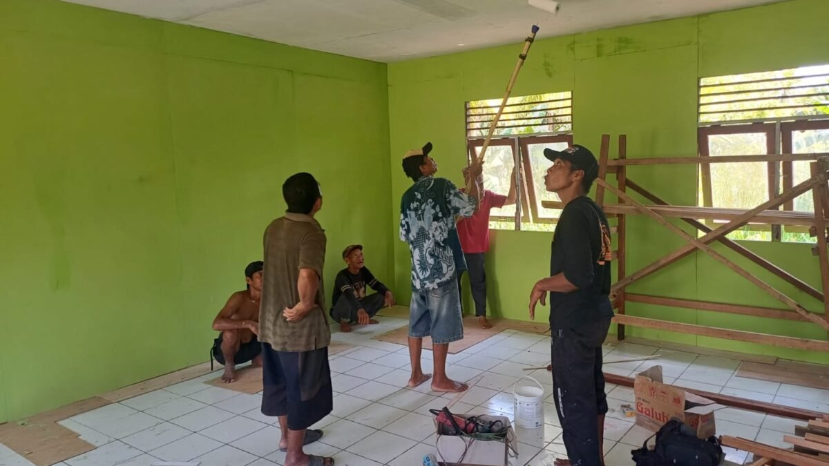 Satgas TMMD Bawa Pemeriksaan Kesehatan ke Rumah Warga Tamban Bangun