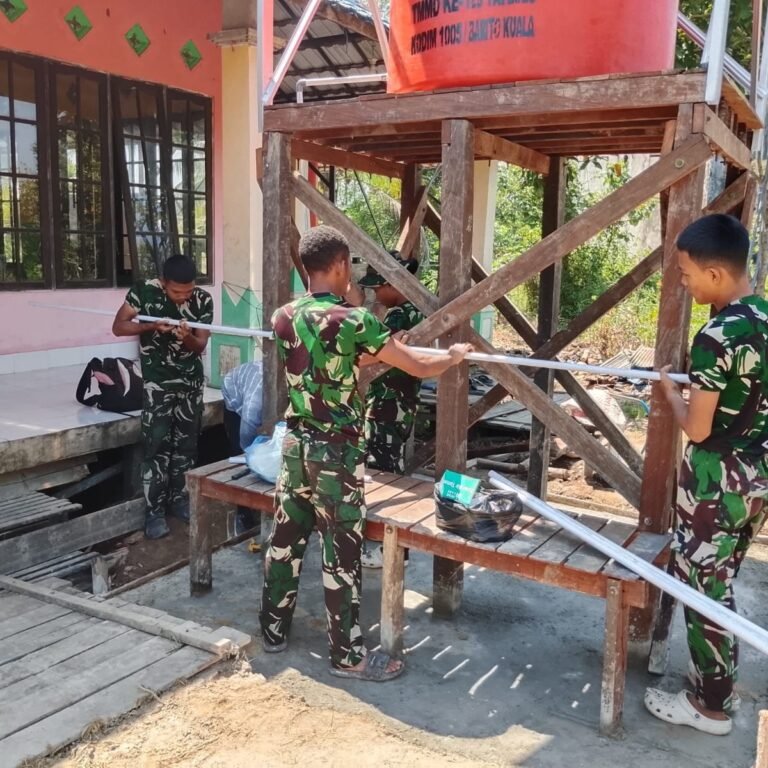 Sentuhan Gotong Royong, Sambungan Pipa TMAB Hampir Rampung di Tamban Bangun