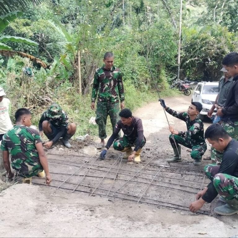 Gotong Royong di Watangcani: Dekker Diperbaiki Bersama