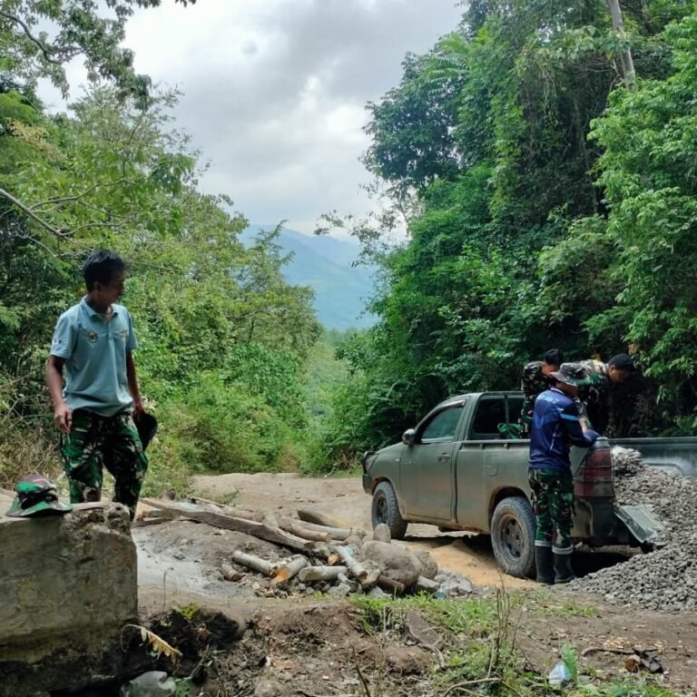 Satgas TMMD Kodim Bone Pastikan Material Dekker Titik 4 Tersedia Tepat Waktu