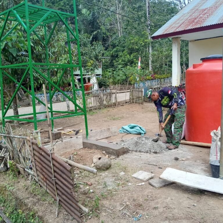 Desa Patukku Lanjutkan Pemasangan Kedudukan Tower Air