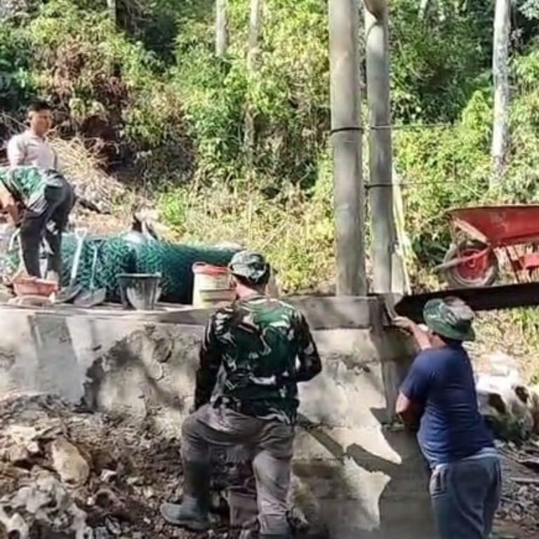 Pondasi Jembatan Gantung di Pattuku Diperkuat, Satgas TMMD Kerja Intensif