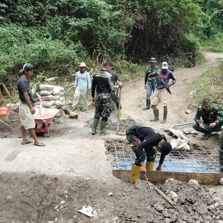 Satgas TMMD Kodim 1407/Bone Lanjutkan Perbaikan Dekker di Dusun Jawi-Jawi