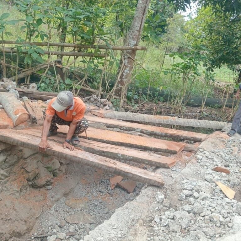 Akses Aman Jadi Prioritas dalam Pembangunan Jembatan Gantung di Bontocani