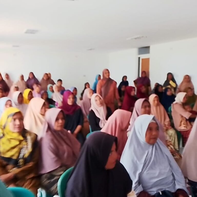 TMMD Ke-129: Ruang Pertemuan Sarah Raya Bertransformasi Jadi Kelas Kesehatan