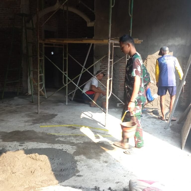 Warga Parangjoro Bersatu Saat Rehab Masjid Al Mubarok