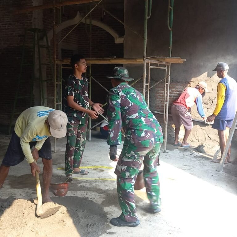 Percepatan Rehab Masjid Al Mubarok: Warga Parangjoro Kerja Bersama TNI