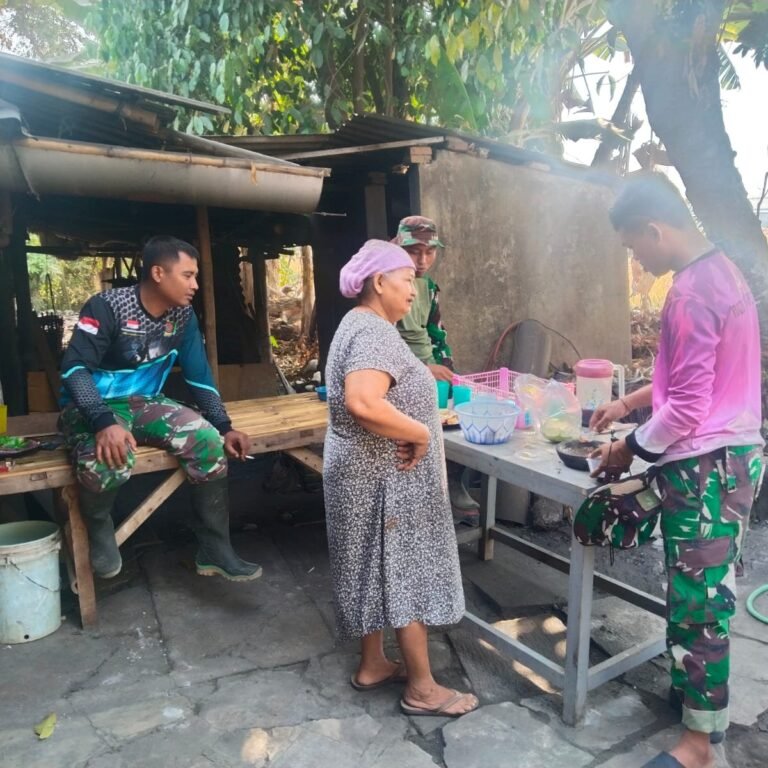 Kebersamaan Warga dan Satgas TMMD Meningkat di Tengah Pembangunan Parangjoro