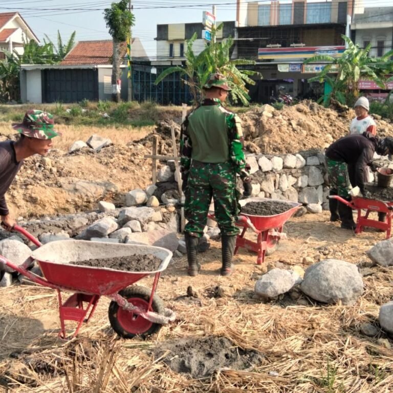 Partisipasi Warga Parangjoro Menjadi Kunci Pembangunan Talud