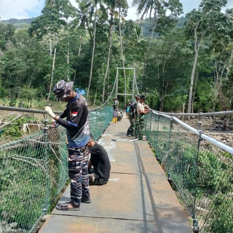 Pipa dan Jaring Pengaman Lengkapi Jembatan Gantung Pattuku–Lemo