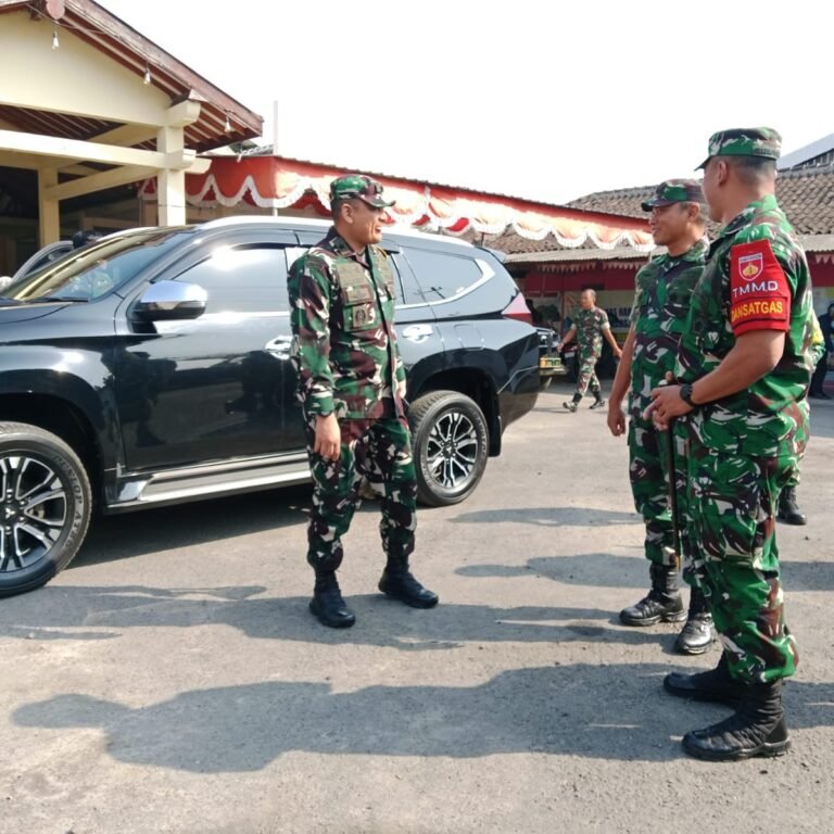 Kadispenad Tinjau TMMD Sukoharjo: Jembatan dan Talut Jadi Kunci Konektivitas Antar Dusun