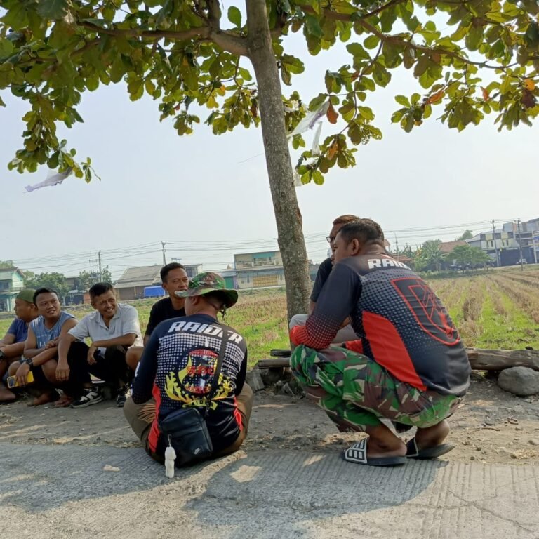 Dialog Santai di Parangjoro Jadi Media Komsos Satgas TMMD