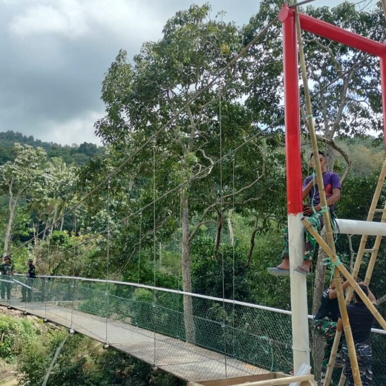 Pengecatan Jembatan Pattuku-Lemo Jadi Langkah Perawatan Satgas TMMD ke-129