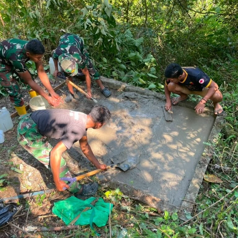 Pemasangan Penyangga Tandon Air Jadi Sasaran Satgas TMMD di Pattuku