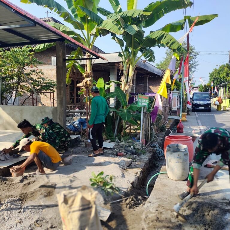 Pos Kamling di Sinkil Hampir Siap, Satgas TMMD dan Warga Selesaikan Pekerjaan Akhir