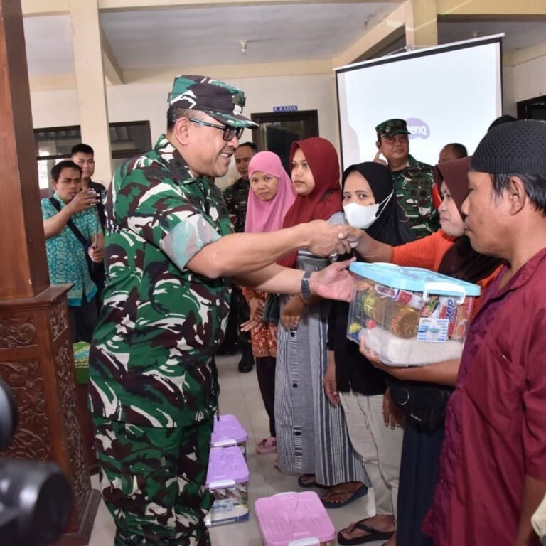 Wasev TMMD ke-129 Sambangi Parangjoro, Sembako Disiapkan Dalam Kontainer