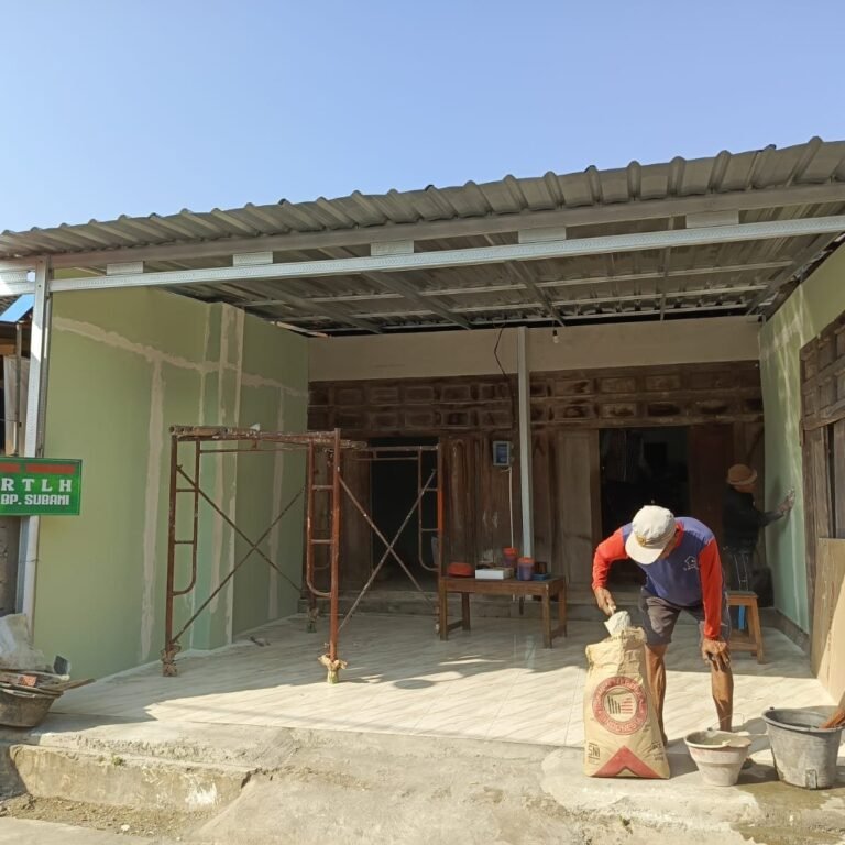 Progres Rehab Rumah Subani di Dukuh Sudimoro: Depan Rapi, Belakang dalam Pembongkaran