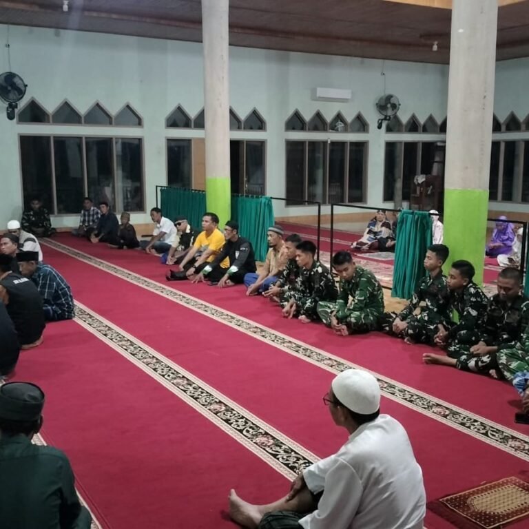 Silaturahmi Malam di Pattuku: Doa Bersama Satgas TMMD ke-129 dan Warga