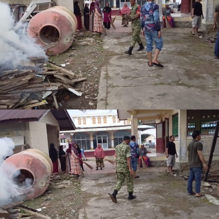 Fasilitas Pelayanan Desa Dibersihkan, Babinsa Koramil 08/Arongan Lambalek Ajak Warga Gotong Royong