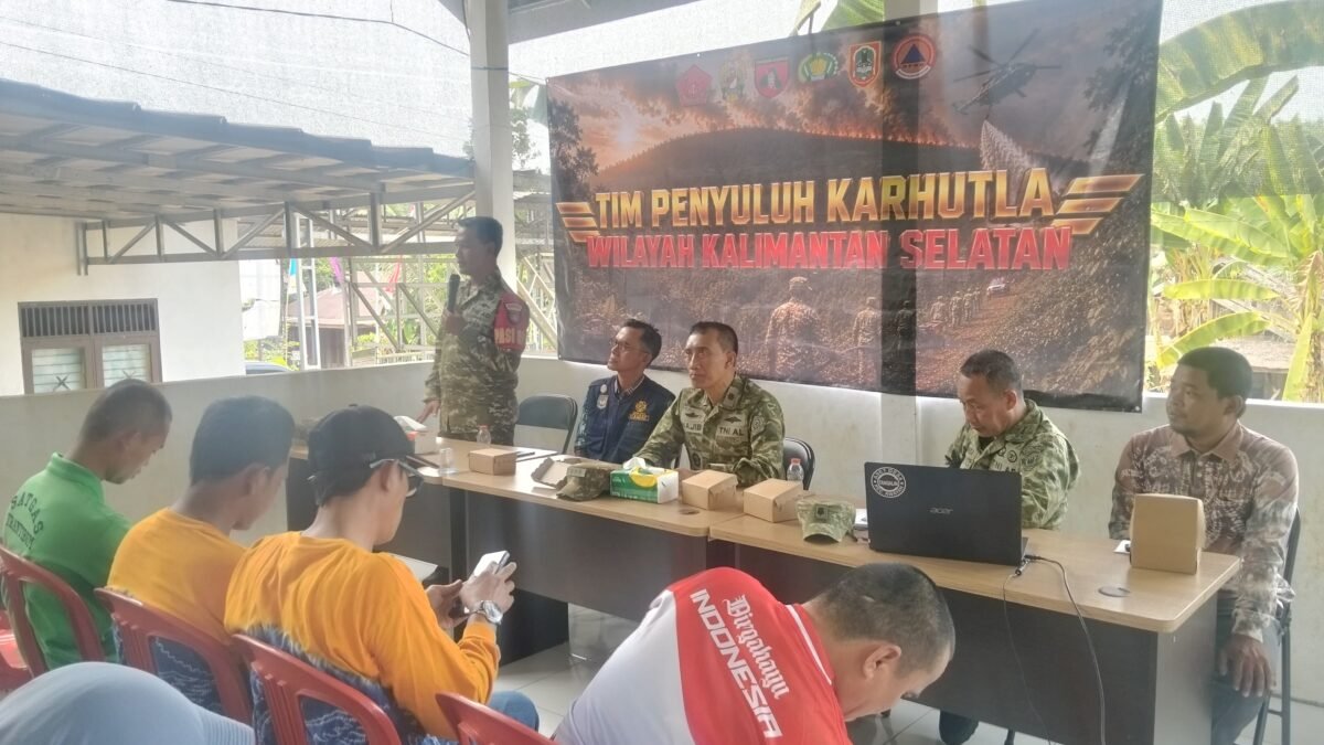 Bekas Karhutla di Tangalin Ditinjau, Mabes TNI AD Dorong Warga Perkuat Kewaspadaan