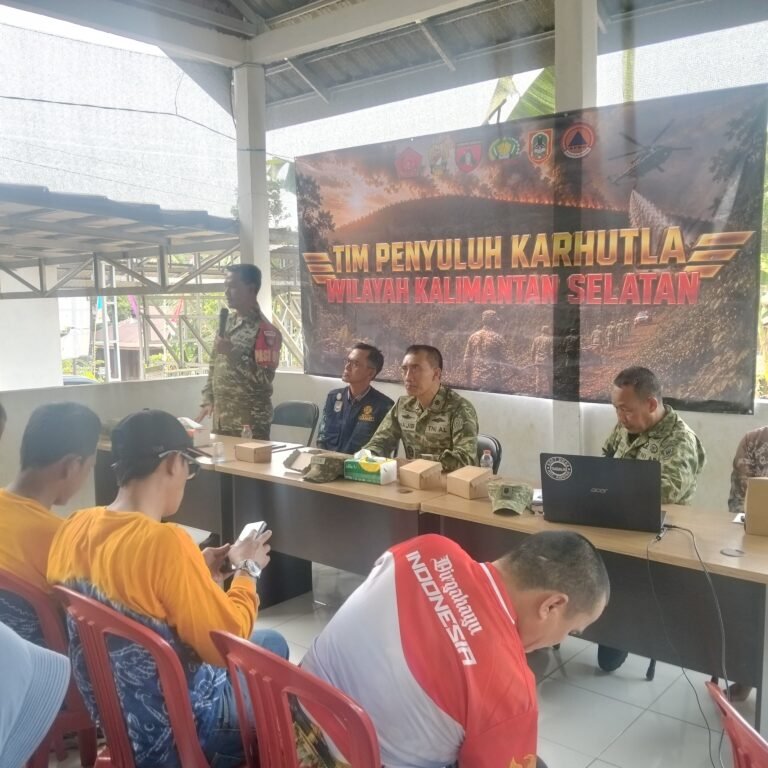 Bekas Karhutla di Tangalin Ditinjau, Mabes TNI AD Dorong Warga Perkuat Kewaspadaan