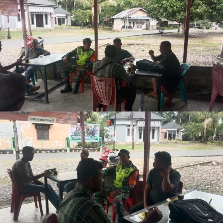 Babinsa Woyla Timur Bahas Keamanan Lingkungan Bersama Warga Blang Luah