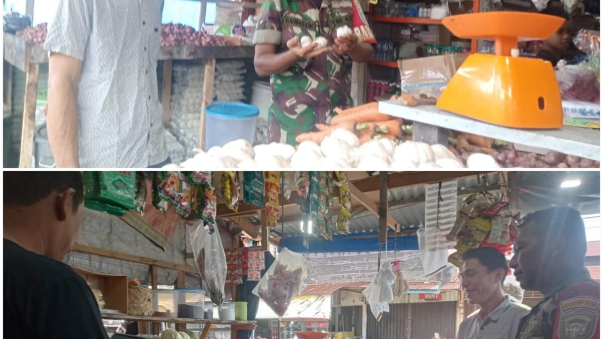Harga Sembako Dipantau di Simeulue Tengah, Babinsa Cek Pergerakan Harga di Pasar Kampung Air