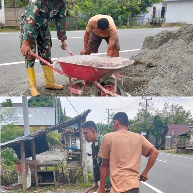 Pembangunan Rumah di Peuribue Dikerjakan Bersama, Babinsa Koramil 08/Arongan Lambalek Turut Membantu