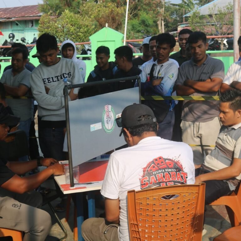 200 Peserta Meramaikan Turnamen Domino Kodim 1509/Labuha di Aula Koramil Bacan