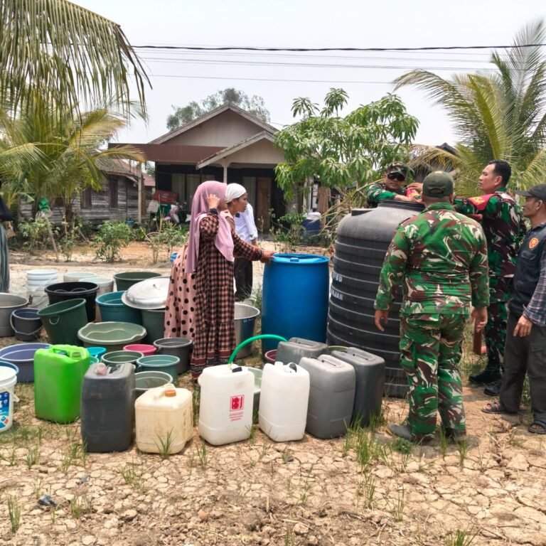 HUT ke-81 TNI Diisi Penyaluran Air Bersih bagi Warga Banjarbaru dan Kabupaten Banjar