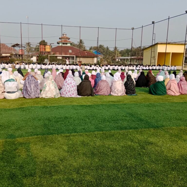 Babinsa Koramil 0909-06/Bengalon Hadiri Salat Istisqa di Desa Bumi Rapak