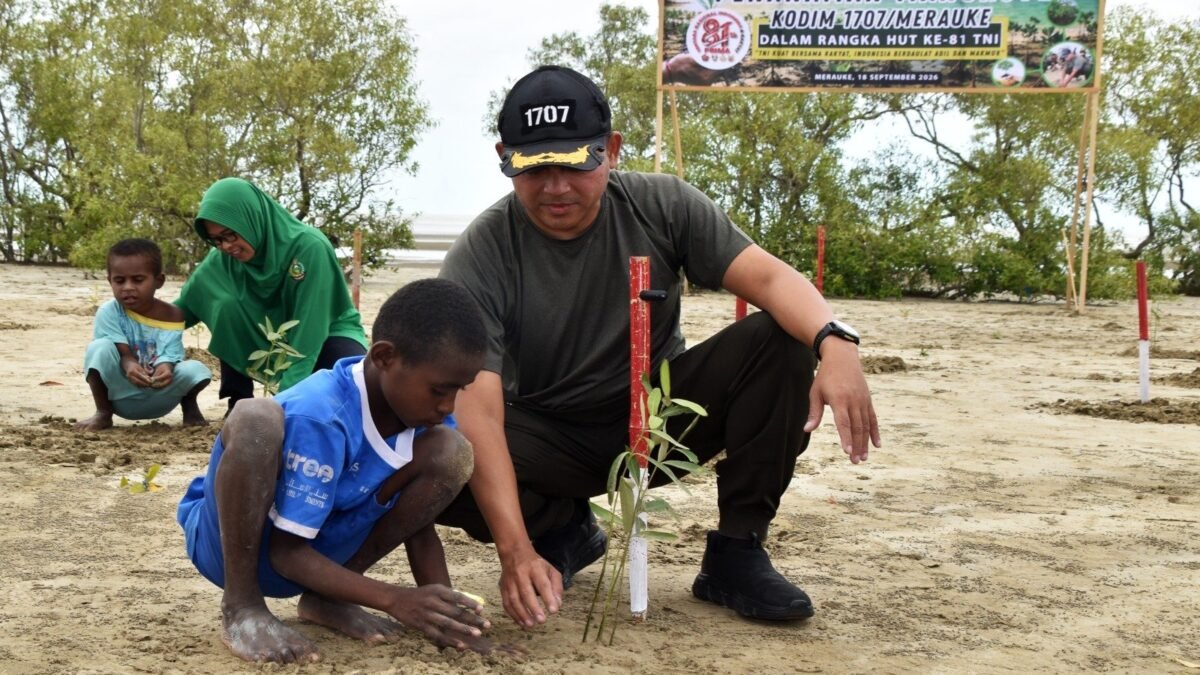Aksi Tanam Mangrove oleh Kodim 1707/Merauke Dilaksanakan di Pantai Payum